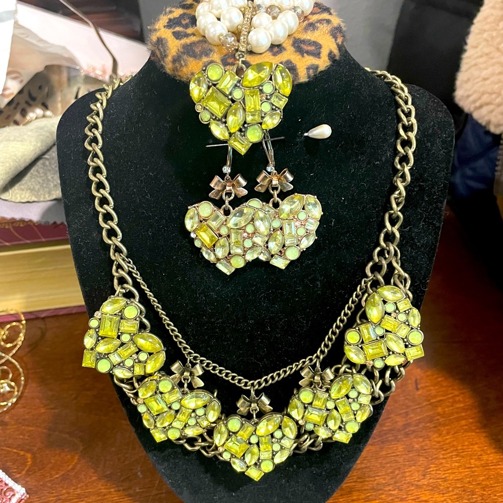 Necklace set